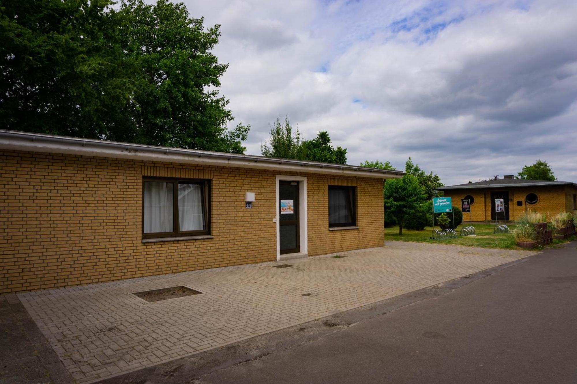 Haus Strandlust- Gemuetliches Studio Direkt Am Duemmer Apartment Лембрух Екстериор снимка