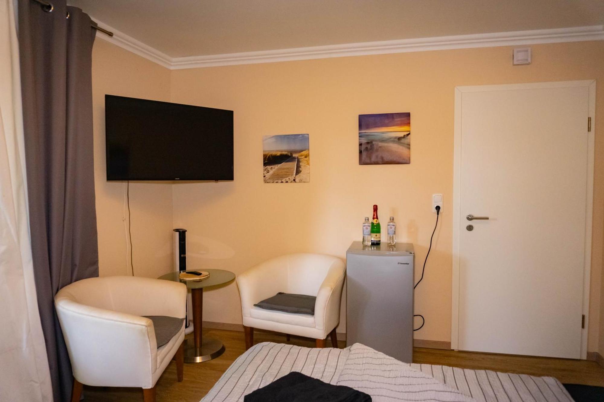 Haus Strandlust- Gemuetliches Studio Direkt Am Duemmer Apartment Лембрух Екстериор снимка