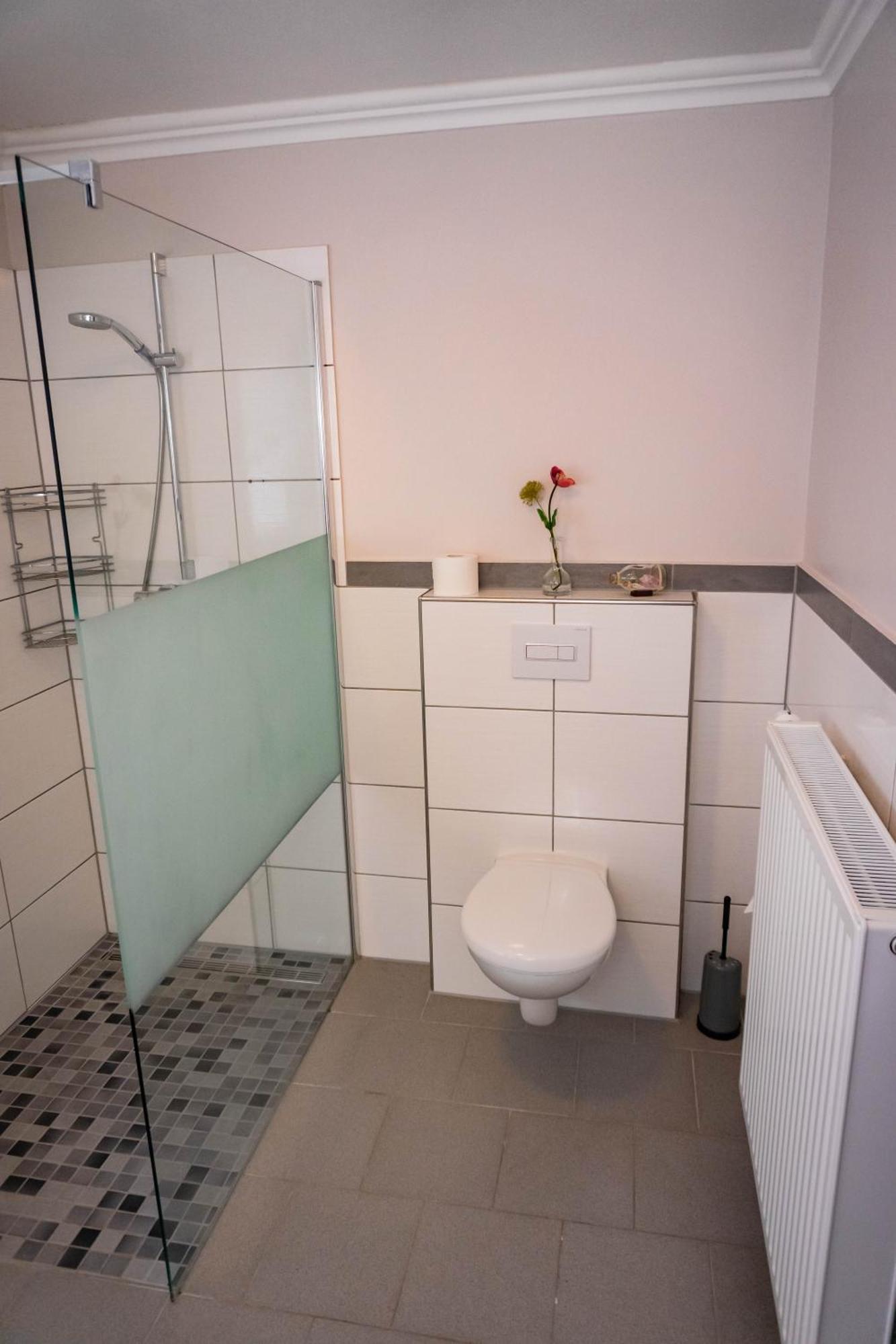 Haus Strandlust- Gemuetliches Studio Direkt Am Duemmer Apartment Лембрух Екстериор снимка